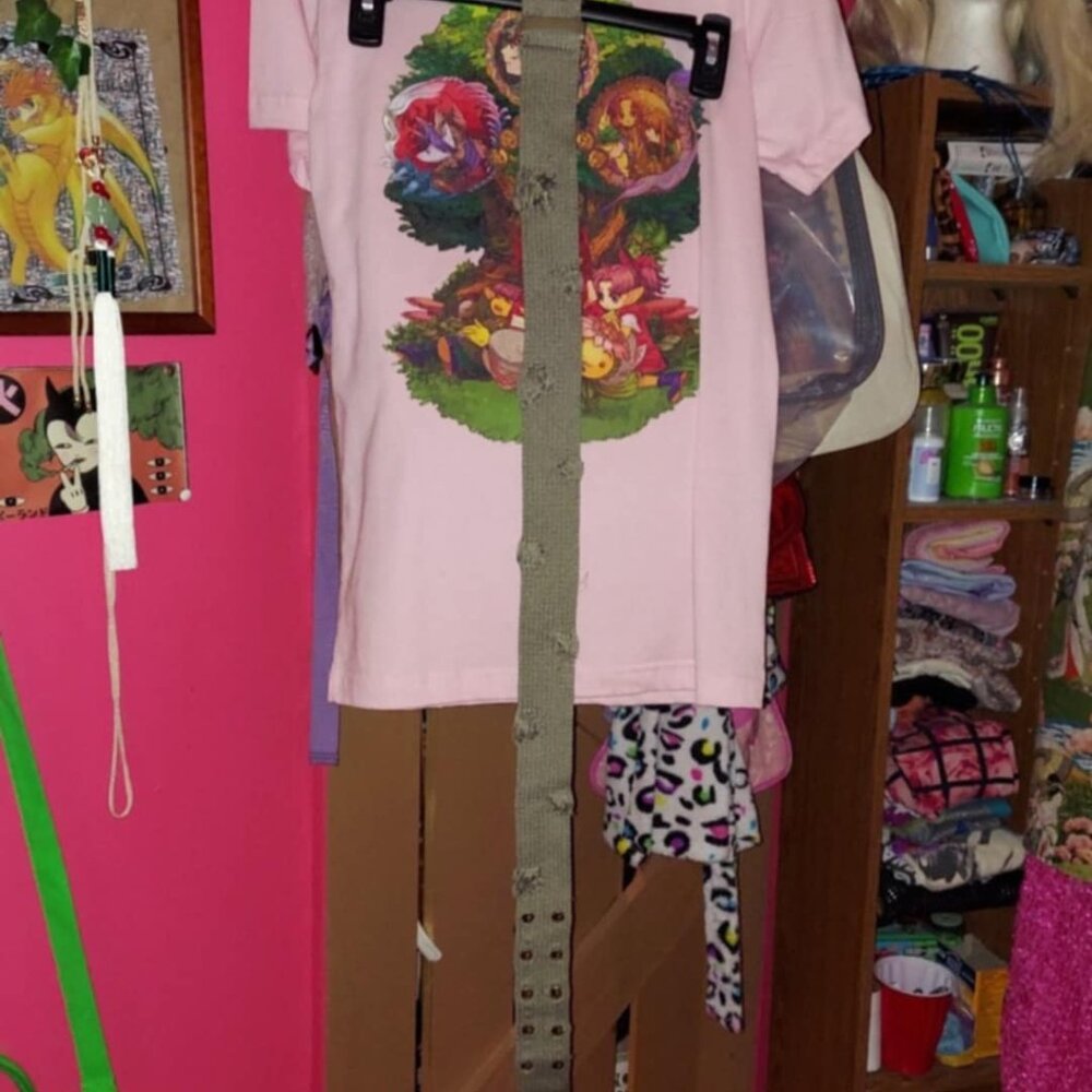 Distressed woven belt
